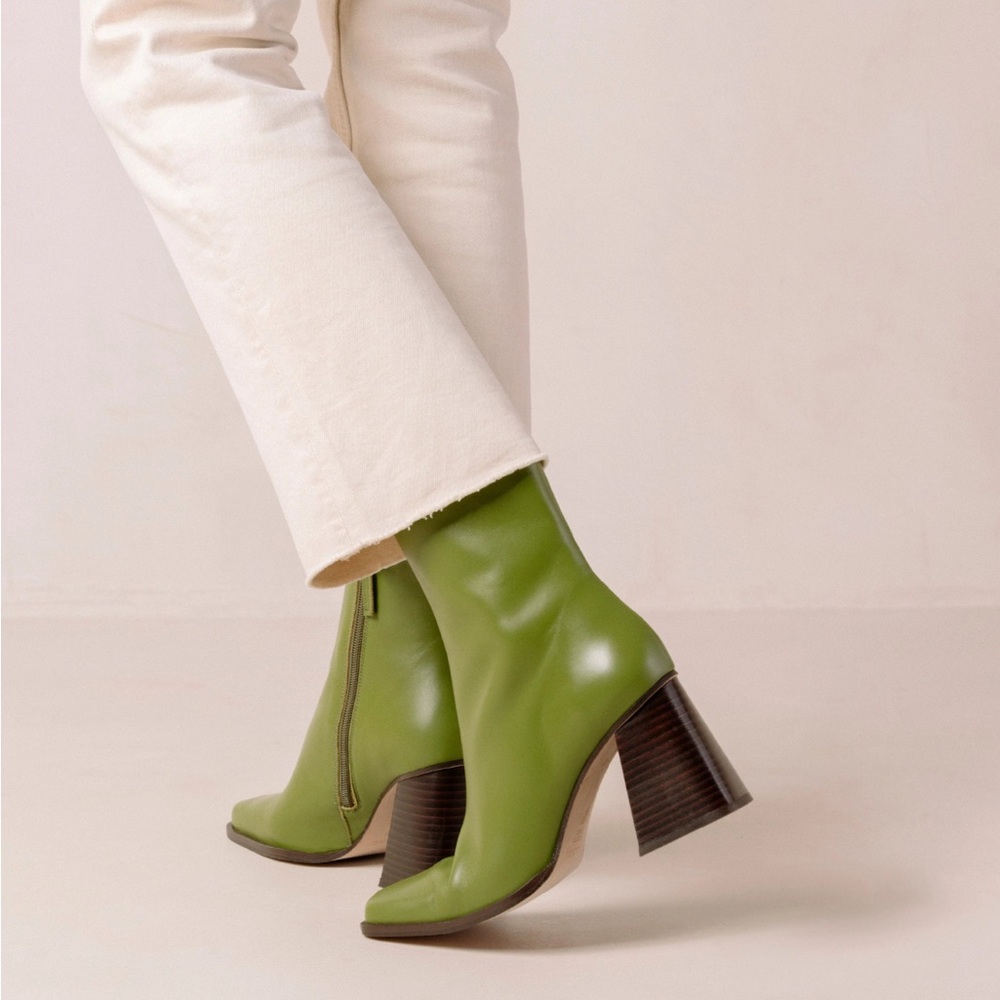 Alohas South Leather Boots - Evergreen